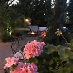 Hotel Le Ponteil 2*