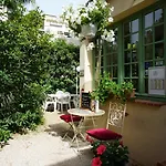 Le Ponteil 2* アンティーブ