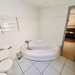 Le Ponteil Szálloda 2*