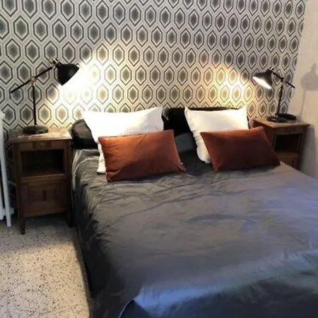 Otel Le Ponteil