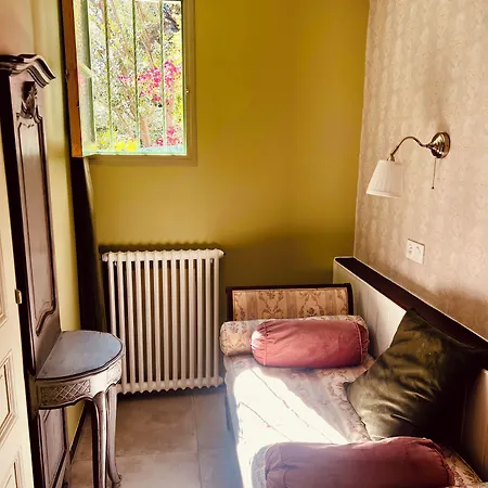 Otel Le Ponteil 2*
