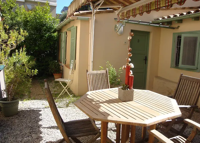 Le Ponteil 2* Antibes