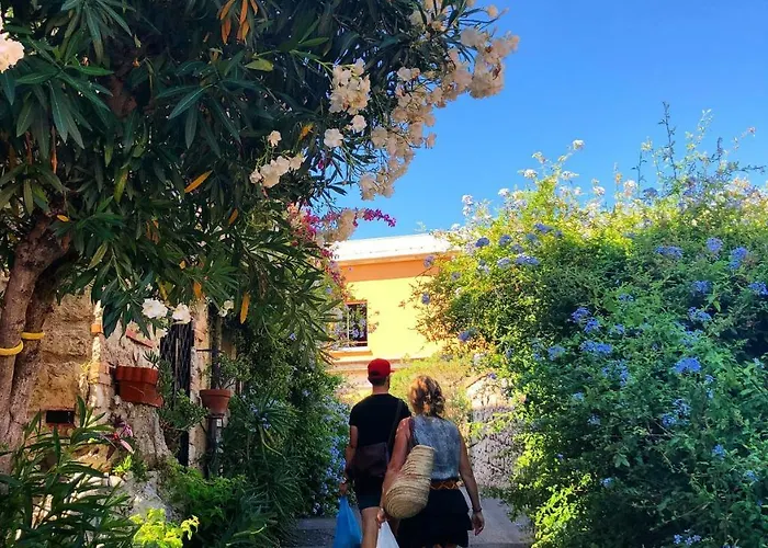 Le Ponteil 2* Antibes